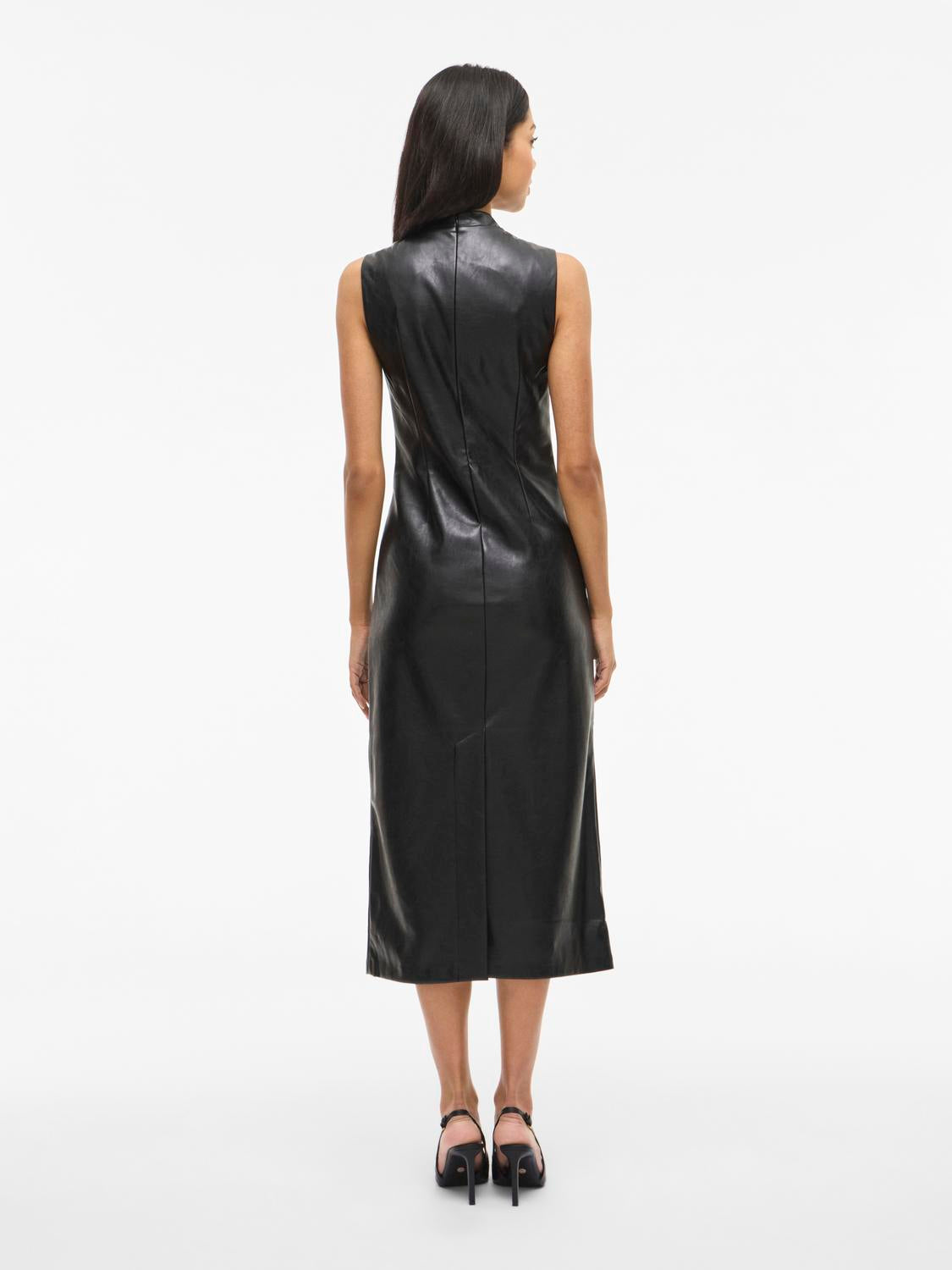 model_shot-back